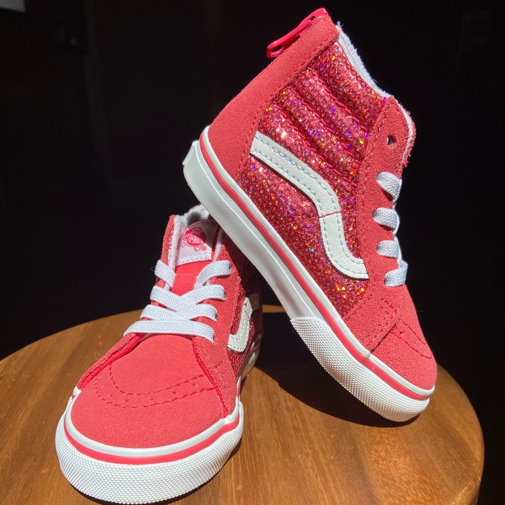 Practically brand new, toddler Vans Hi-Skate, size 6 TODDLER!